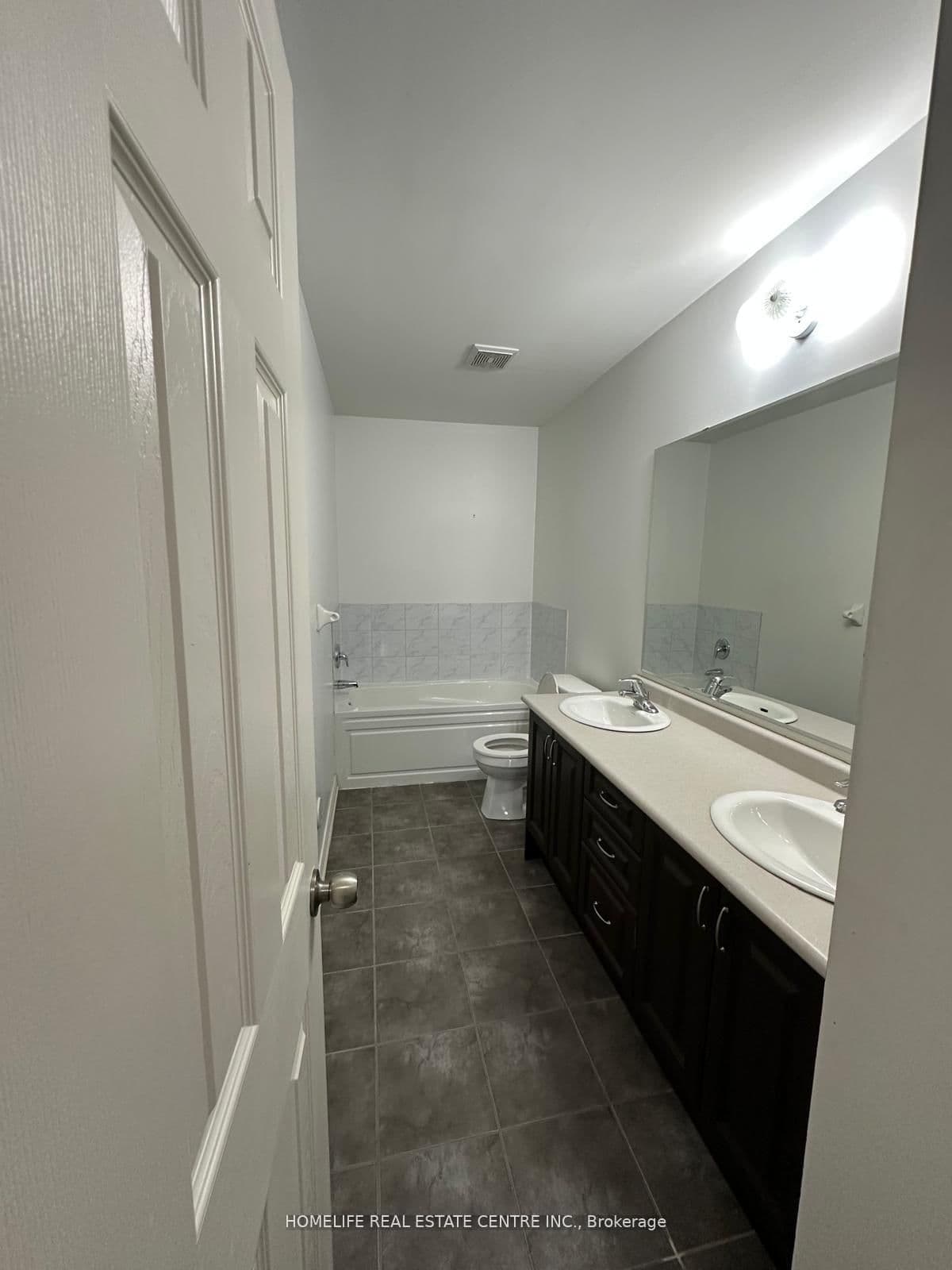 139 Inspire Boulevard thumbnail 26