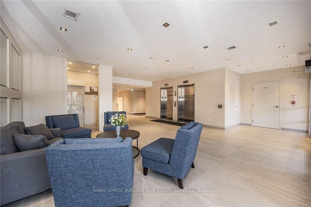 4040 Upper Middle Road, Unit 106 thumbnail 5