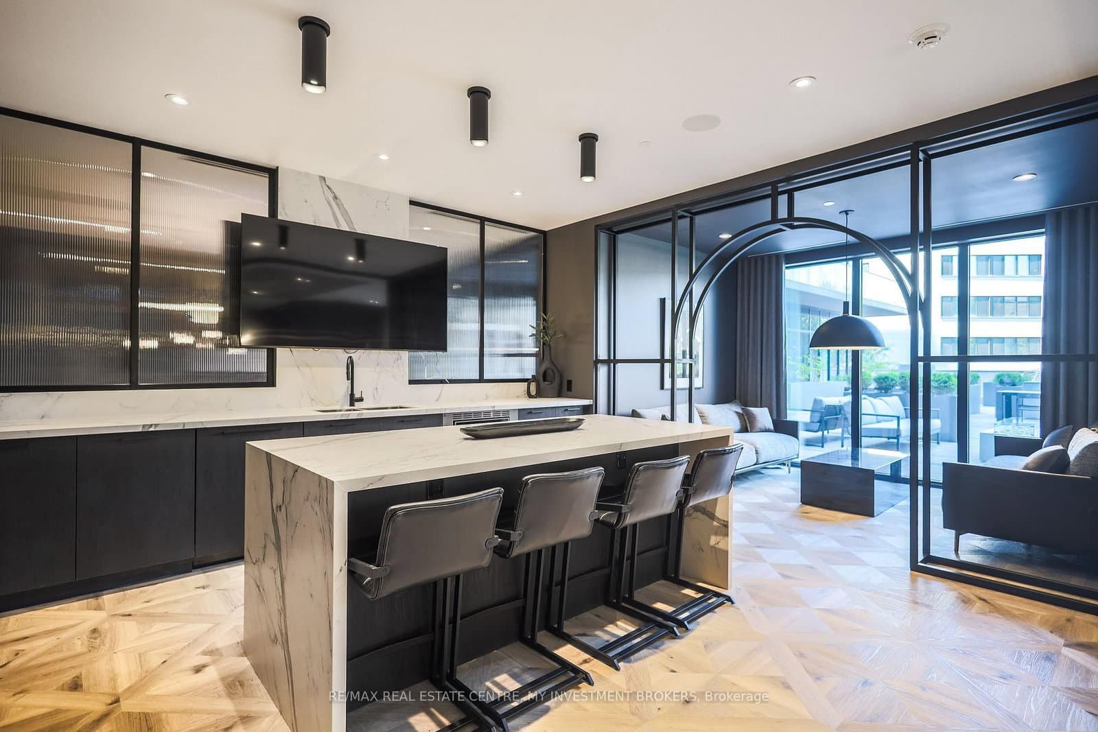 285 Dufferin Street, Unit 915 thumbnail 37