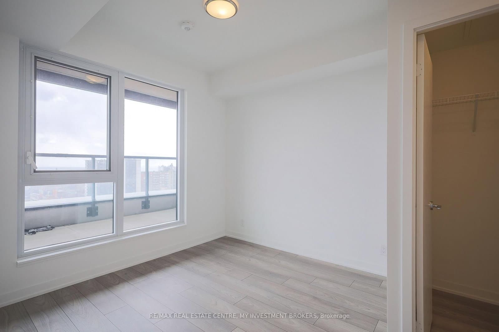 285 Dufferin Street, Unit 915 thumbnail 5