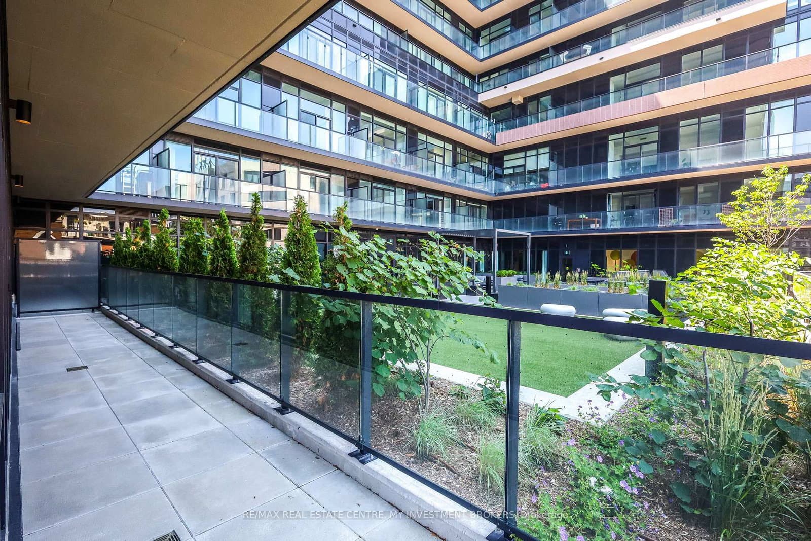 285 Dufferin Street, Unit 202 thumbnail 10