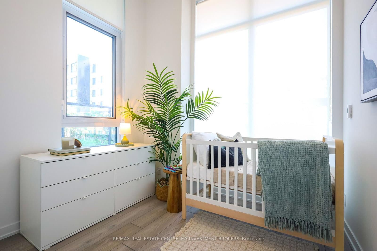 285 Dufferin Street, Unit 202 thumbnail 16