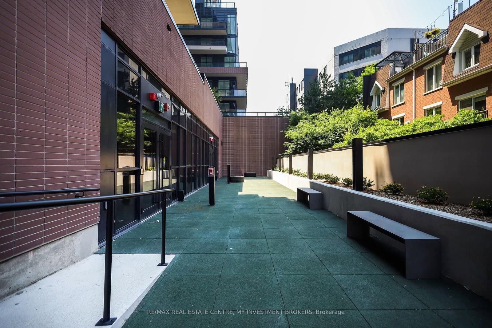 285 Dufferin Street, Unit 202 thumbnail 40