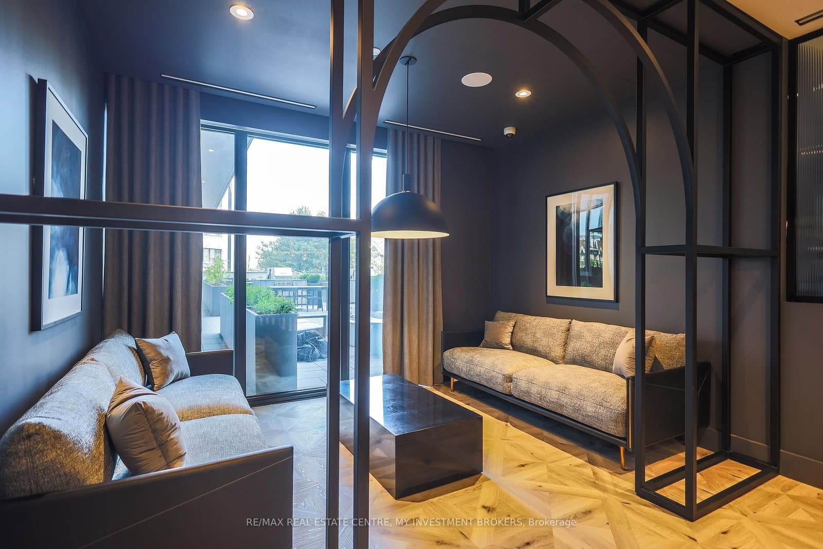 285 Dufferin Street, Unit 202 thumbnail 49