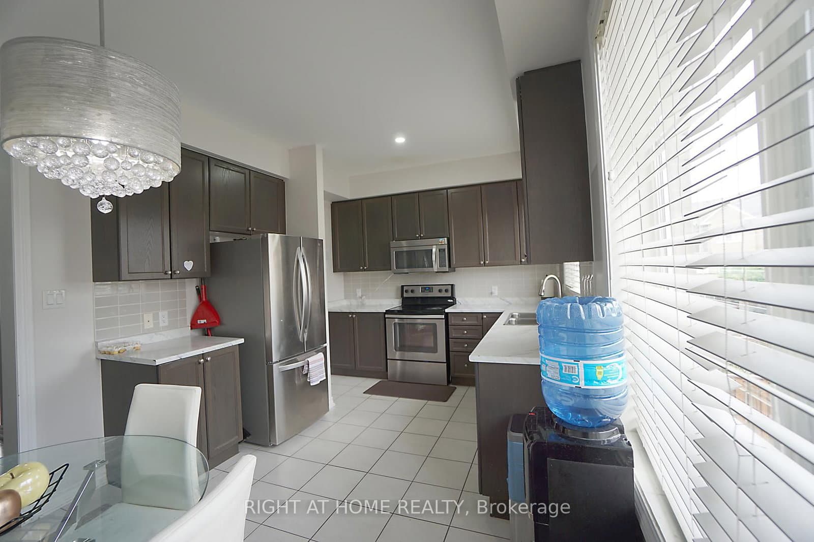 15 Magdalene Crescent thumbnail 14