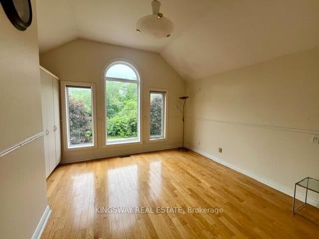 4040 Lookout Court thumbnail 17