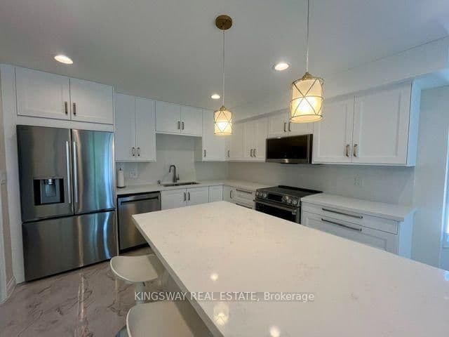 4040 Lookout Court thumbnail 5