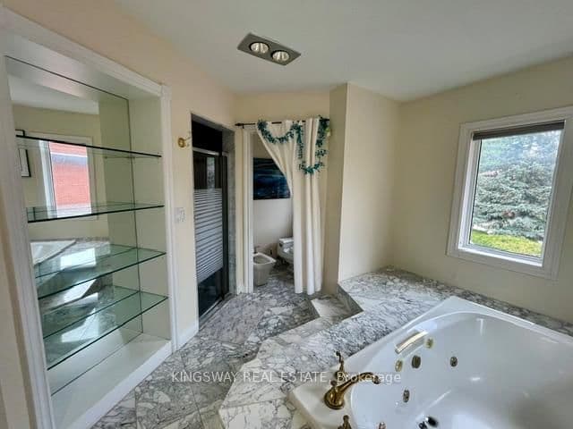 4040 Lookout Court thumbnail 12
