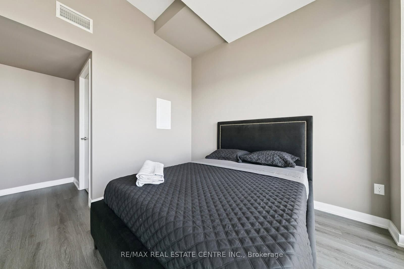 3883 Quartz Road, Unit 5907 thumbnail 19