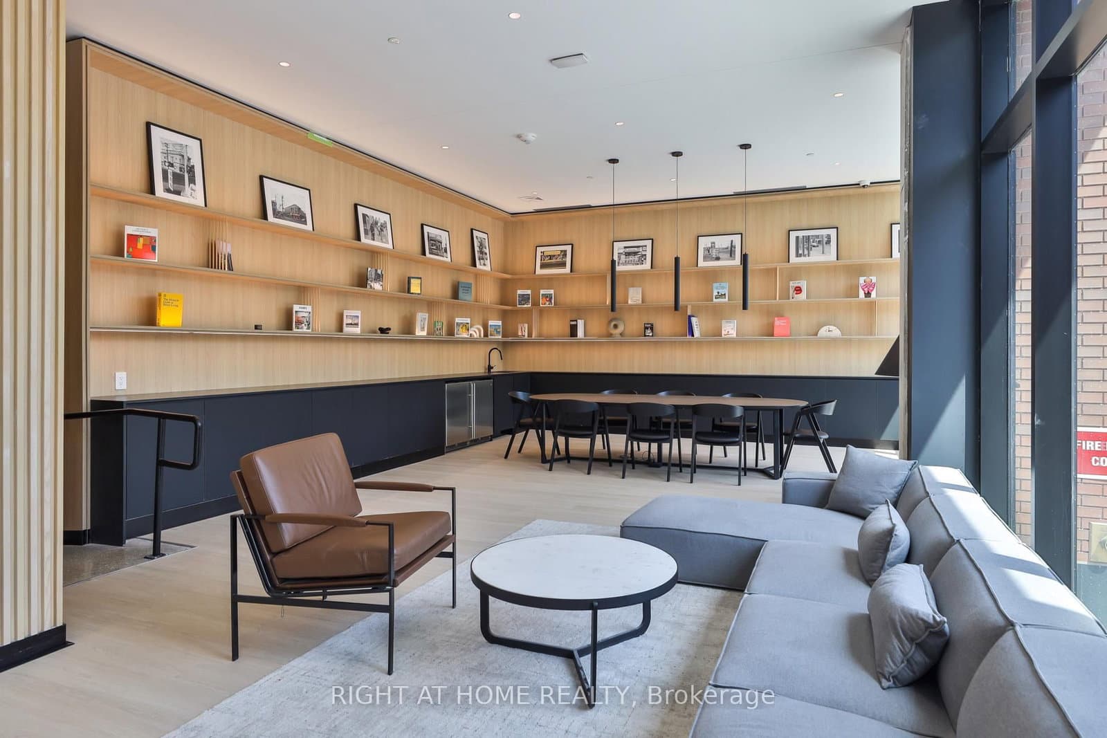 2720 Dundas Street W, Unit 607 thumbnail 28