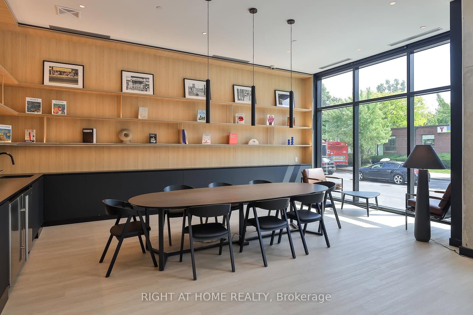2720 Dundas Street W, Unit 607 thumbnail 29
