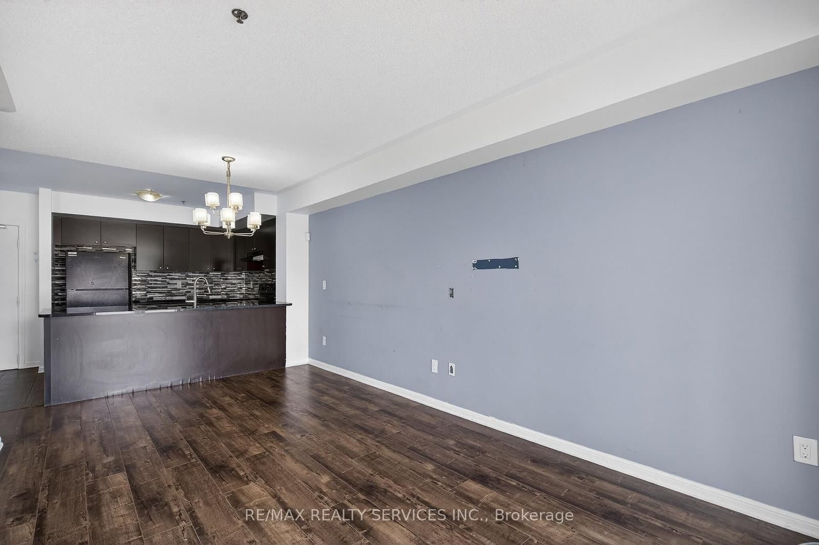 70 Baycliffe Crescent, Unit 301 thumbnail 29