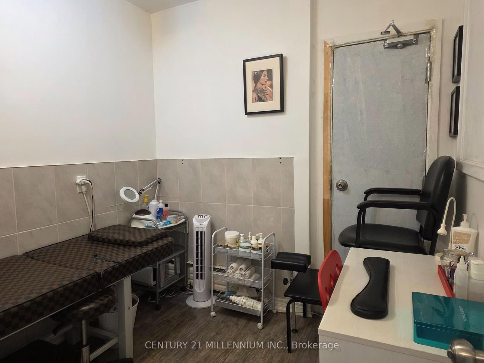 2479 Lake Shore Boulevard W, Unit A thumbnail 5