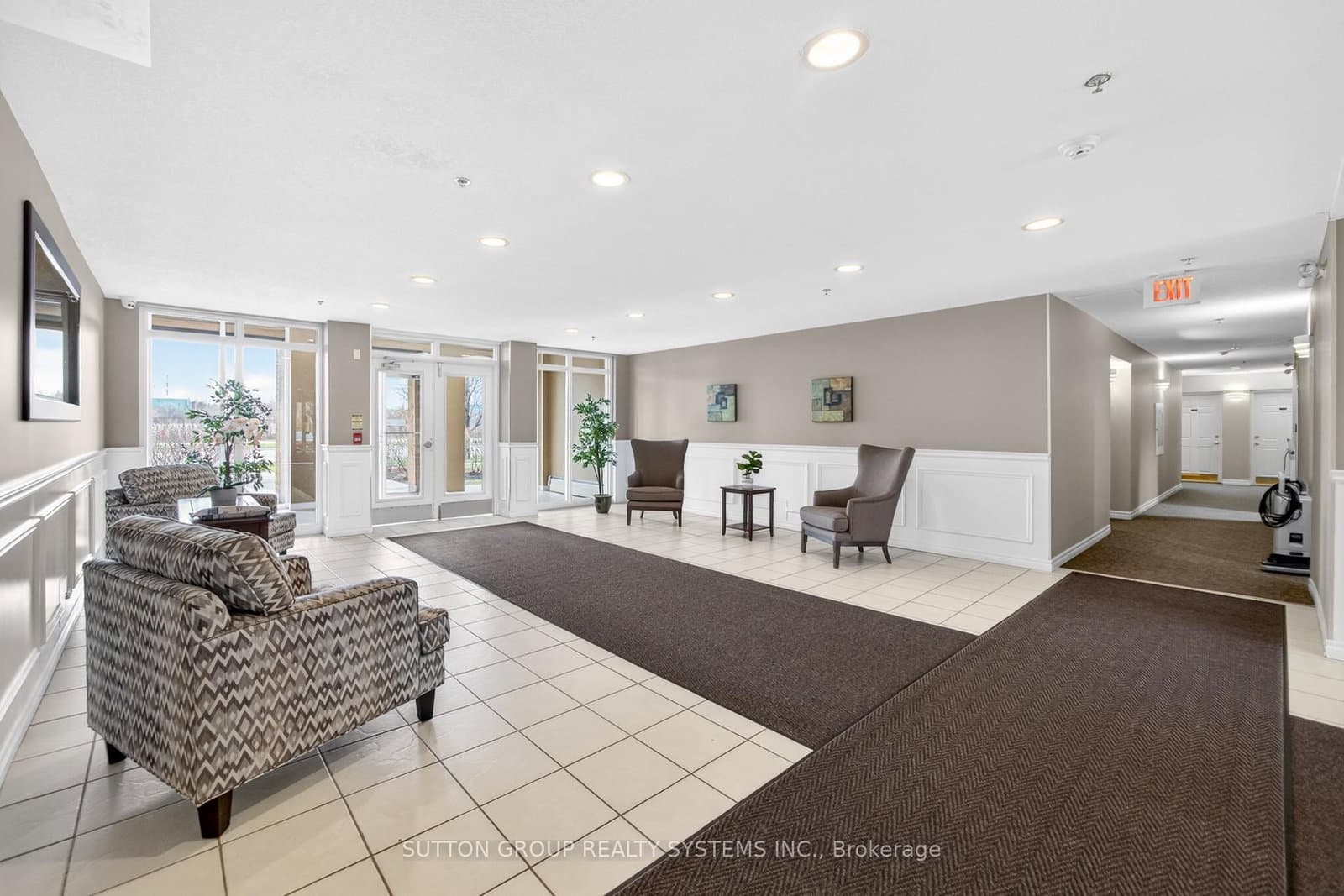 4450 Fairview Street, Unit 312 thumbnail 4