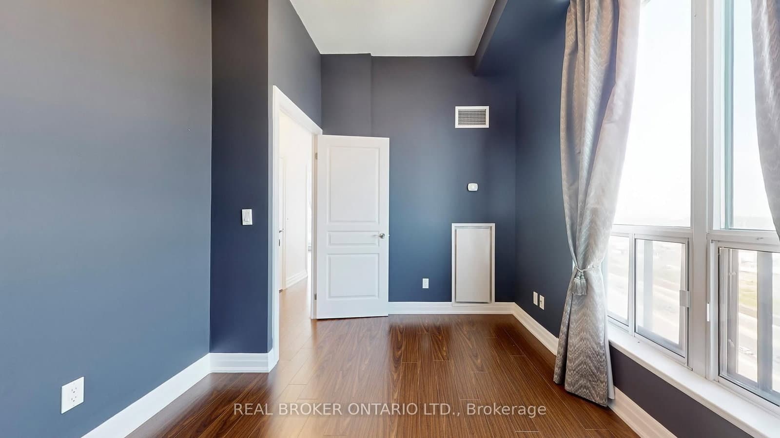 2087 Lake Shore Boulevard W, Unit PH7 thumbnail 32