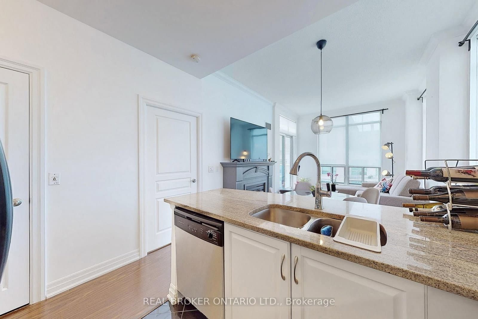 2087 Lake Shore Boulevard W, Unit PH7 thumbnail 9