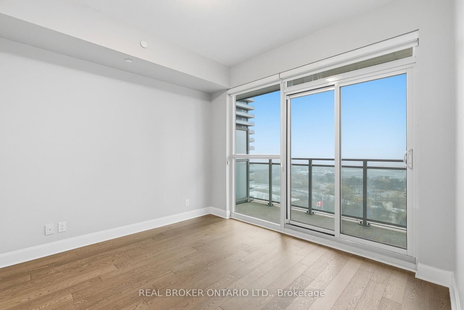 33 Shore Breeze Drive, Unit 1801 thumbnail 11