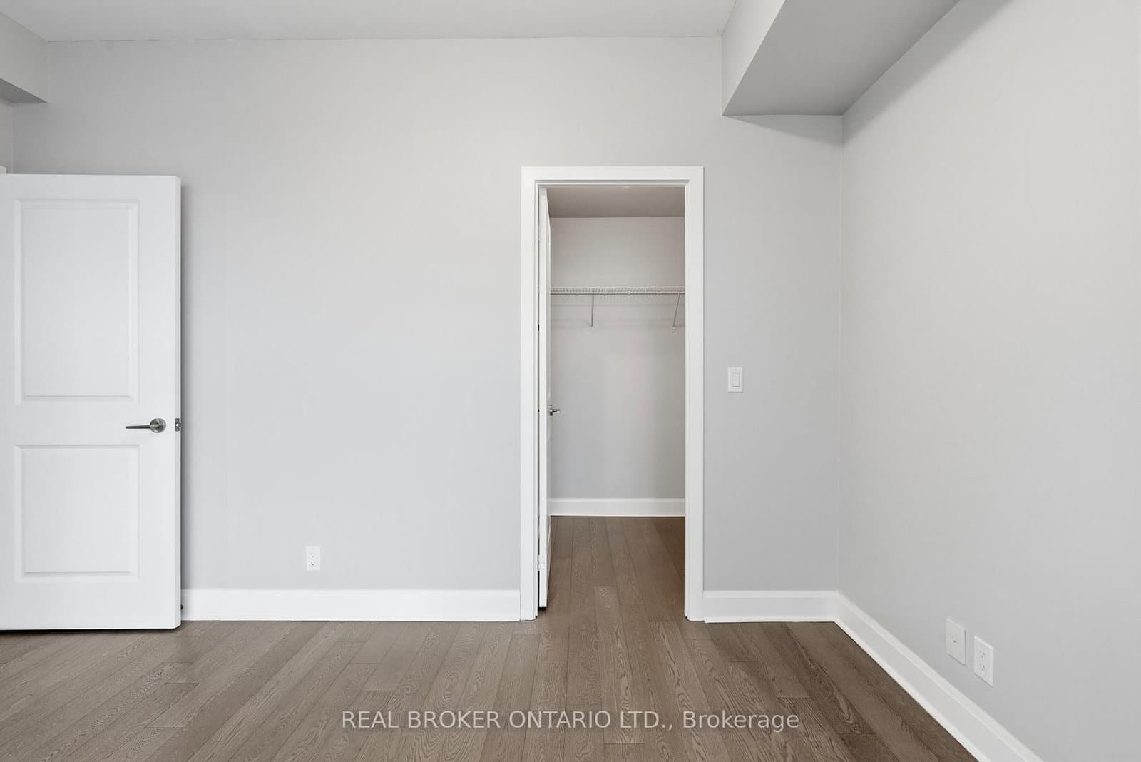 33 Shore Breeze Drive, Unit 1801 thumbnail 14
