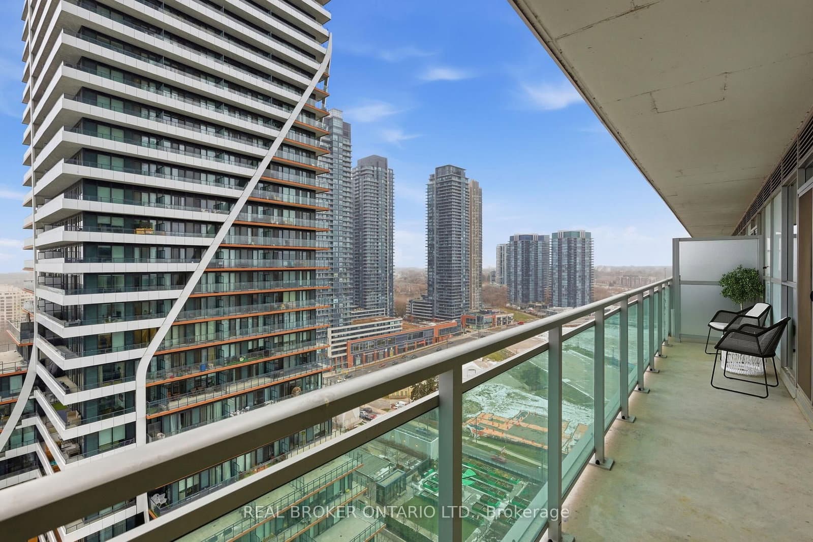 33 Shore Breeze Drive, Unit 1801 thumbnail 23