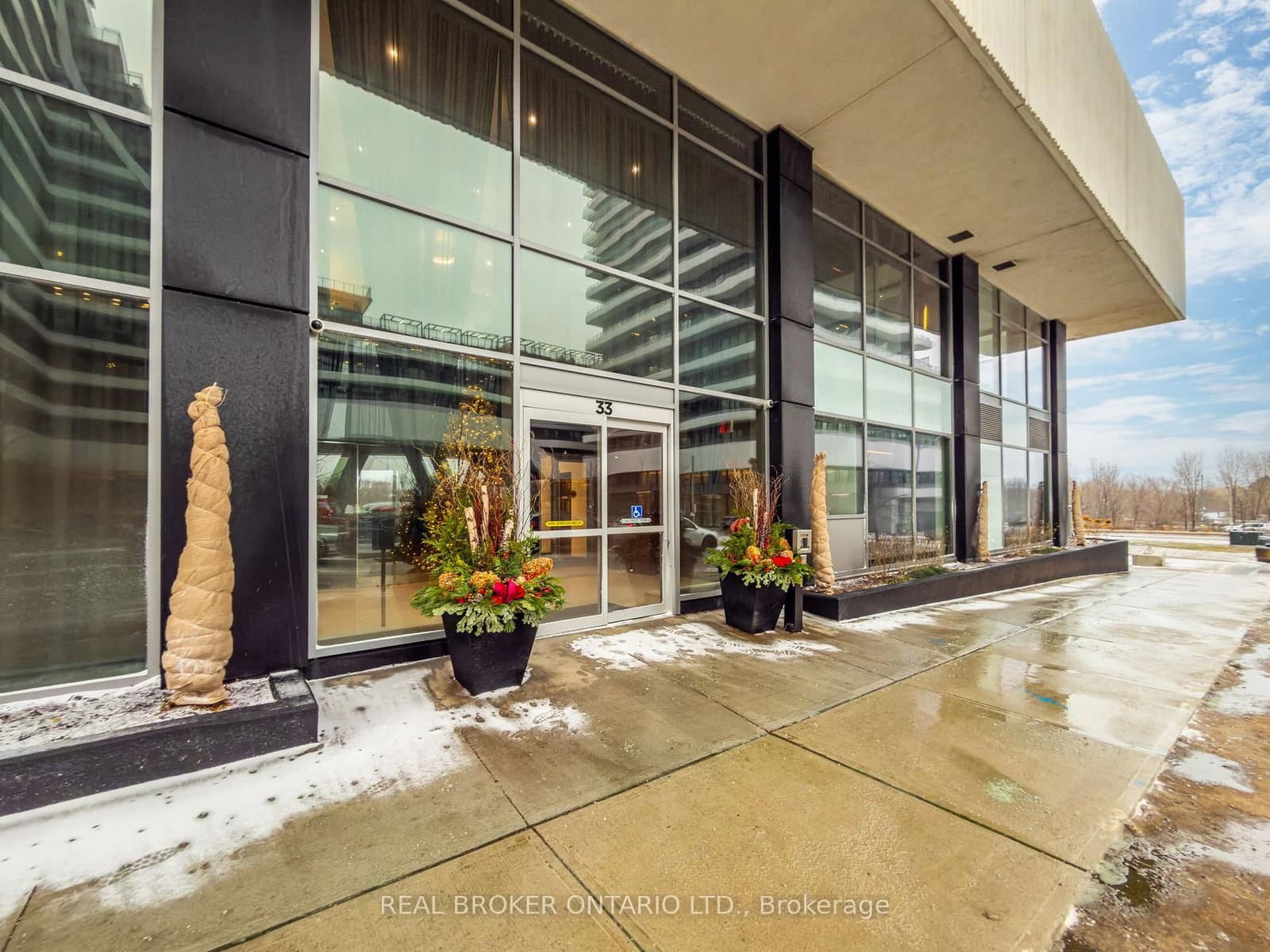 33 Shore Breeze Drive, Unit 1801 thumbnail 28