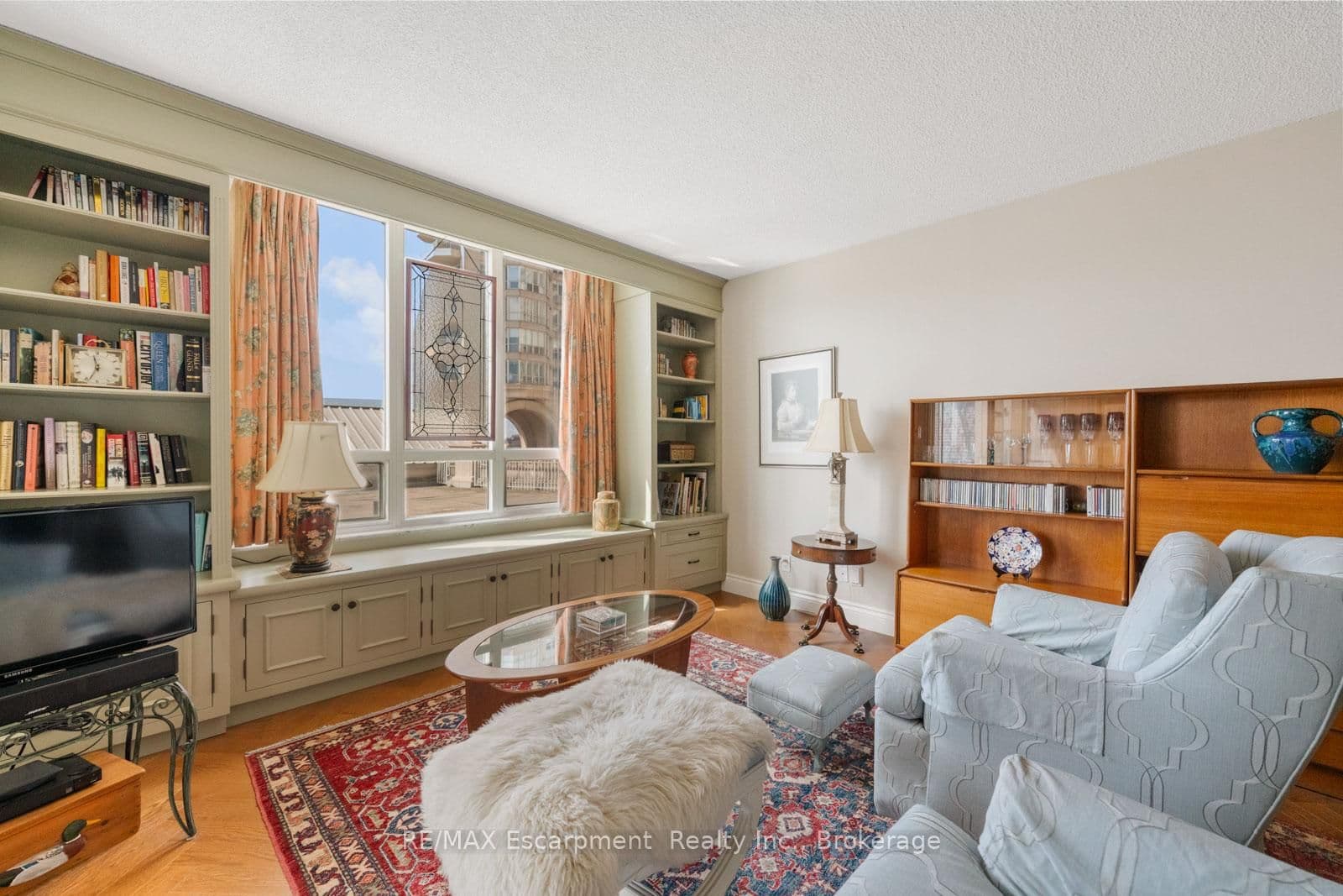2287 Lake Shore Road W, Unit 301 thumbnail 10
