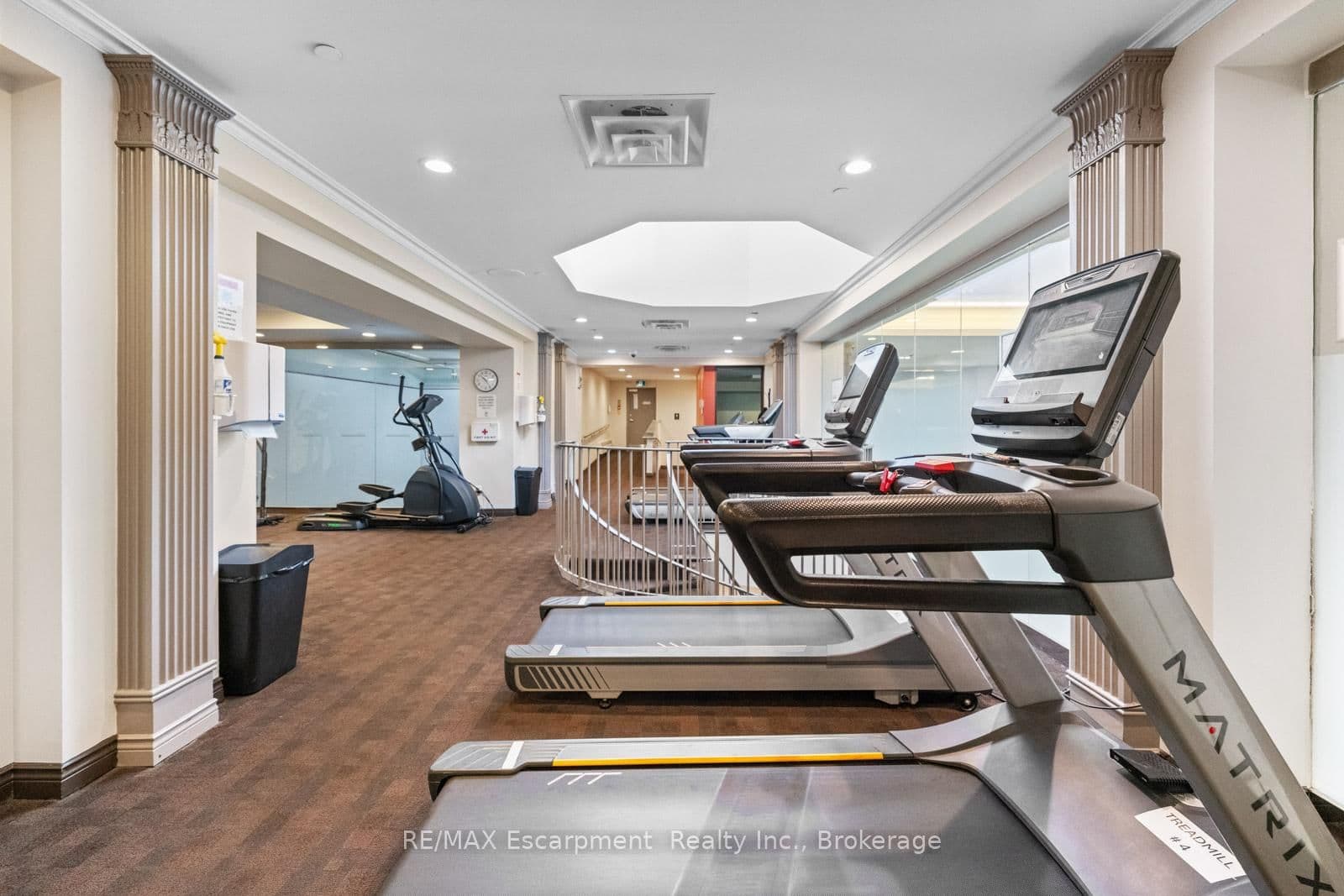 2287 Lake Shore Road W, Unit 301 thumbnail 30