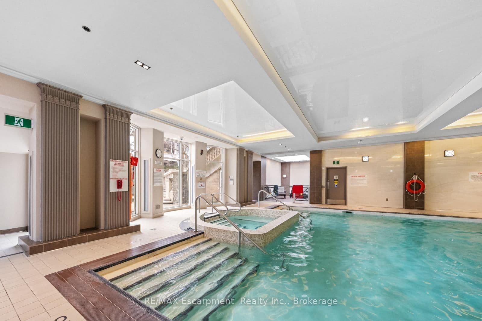 2287 Lake Shore Road W, Unit 301 thumbnail 32