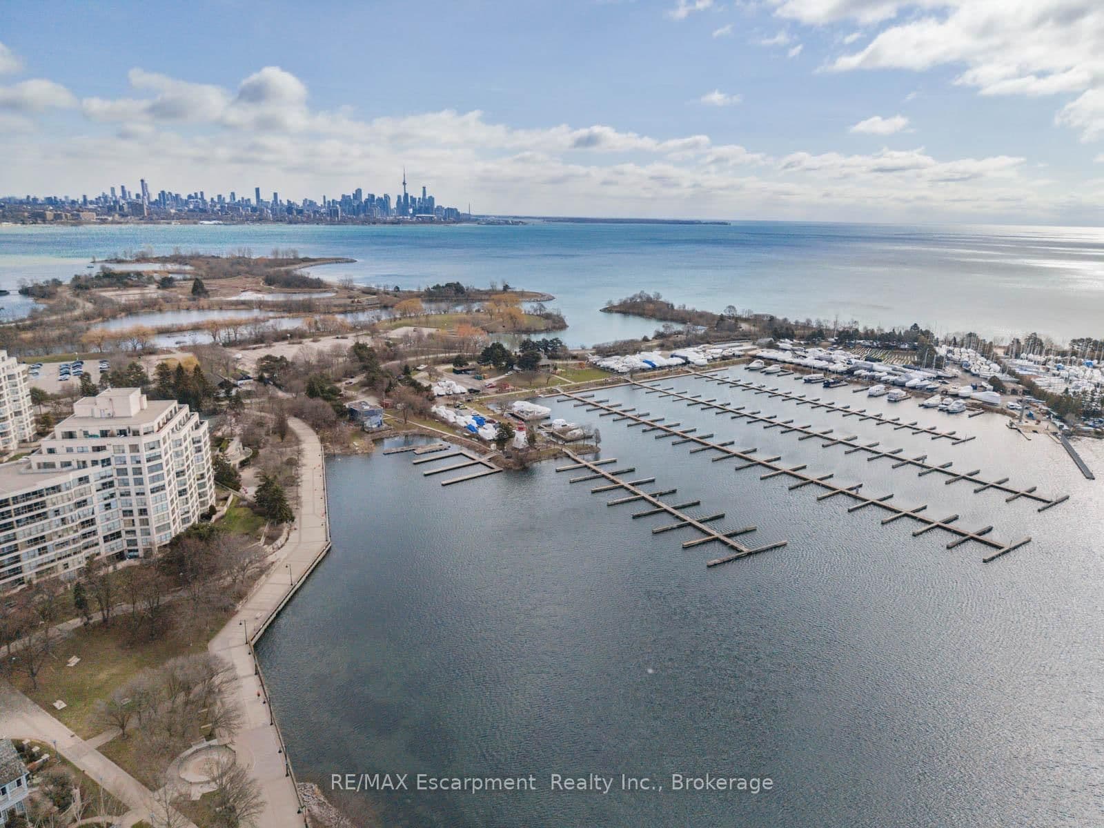 2287 Lake Shore Road W, Unit 301 thumbnail 40