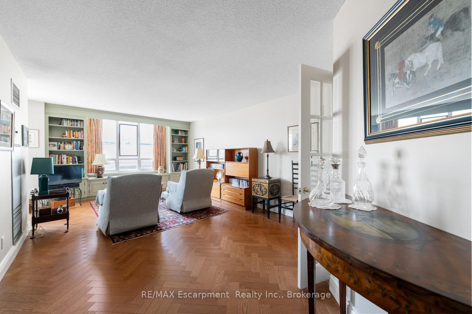 2287 Lake Shore Road W, Unit 301 thumbnail 7