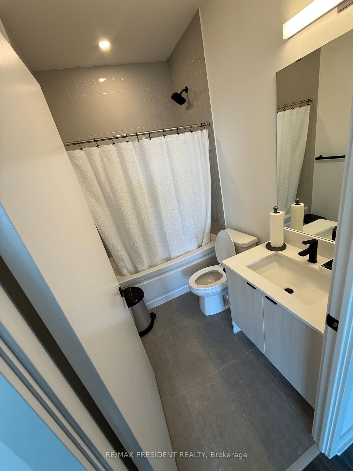 225 Malta Avenue, Unit 2104 thumbnail 10
