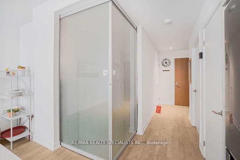 1926 Lakeshore Boulevard W, Unit 3711 thumbnail 13