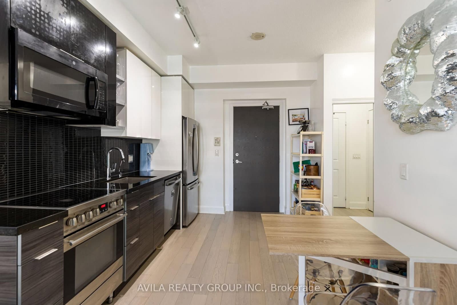 33 Shore Breeze Drive S, Unit 1707 thumbnail 15