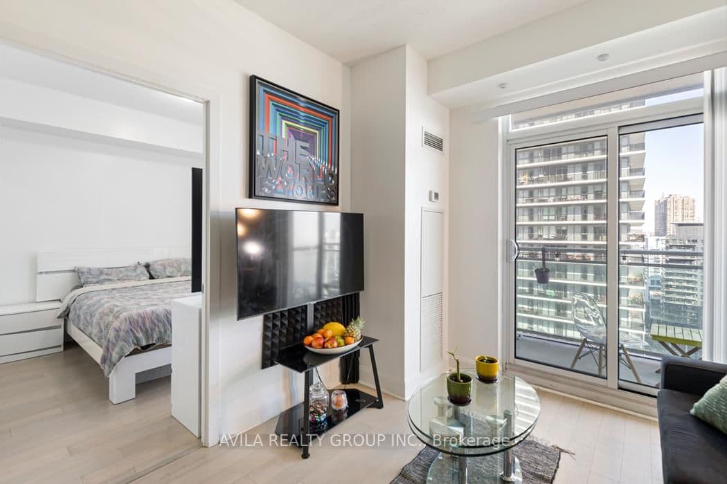 33 Shore Breeze Drive S, Unit 1707 thumbnail 20