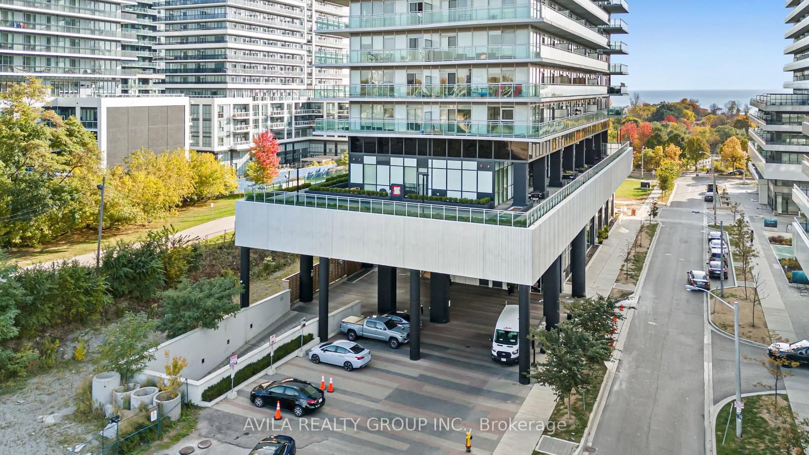 33 Shore Breeze Drive S, Unit 1707 thumbnail 6