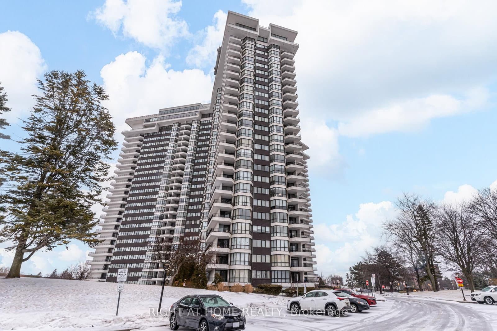 1333 Bloor Street, Unit 606 thumbnail 4