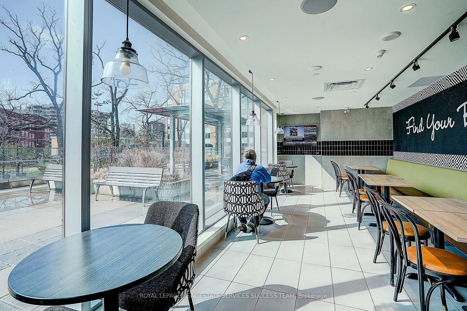 1230 North Shore Boulevard, Unit 2B thumbnail 16