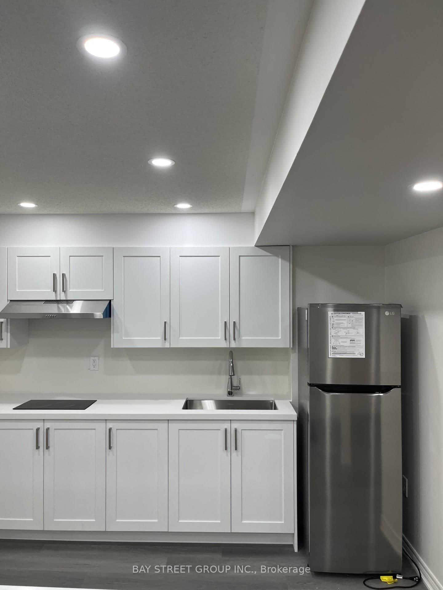 50 Bernadino Street, Unit Bsmt thumbnail 4