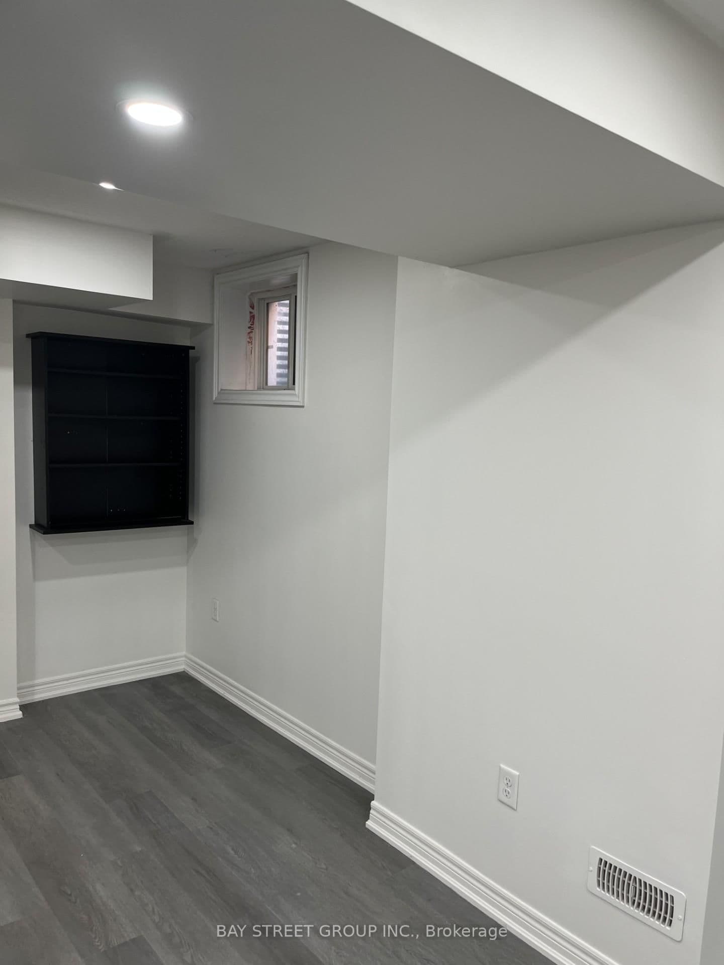 50 Bernadino Street, Unit Bsmt thumbnail 6