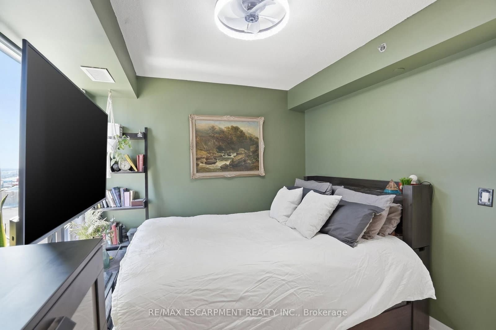 3210 Dakota Common, Unit A814 thumbnail 14
