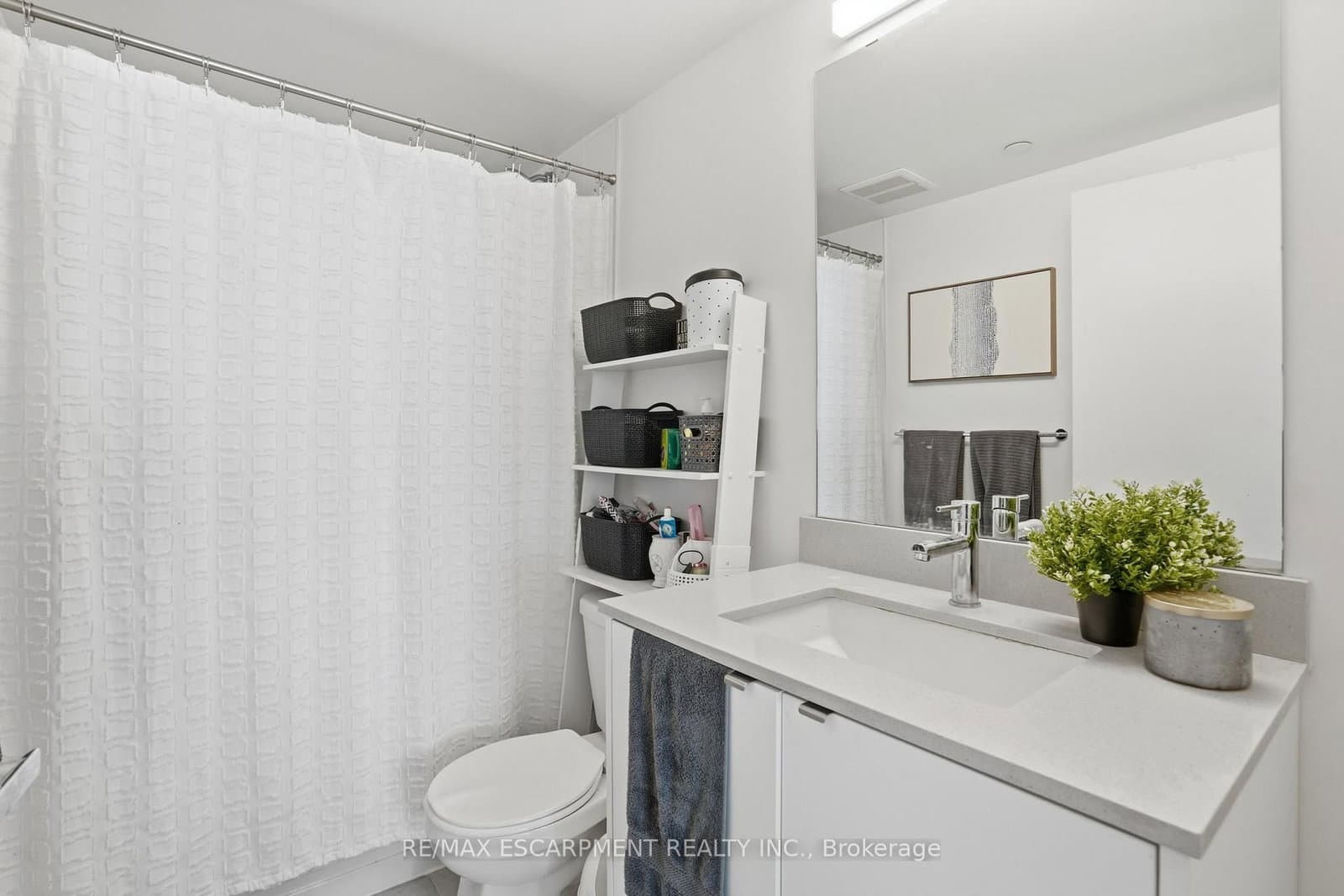 3210 Dakota Common, Unit A814 thumbnail 20