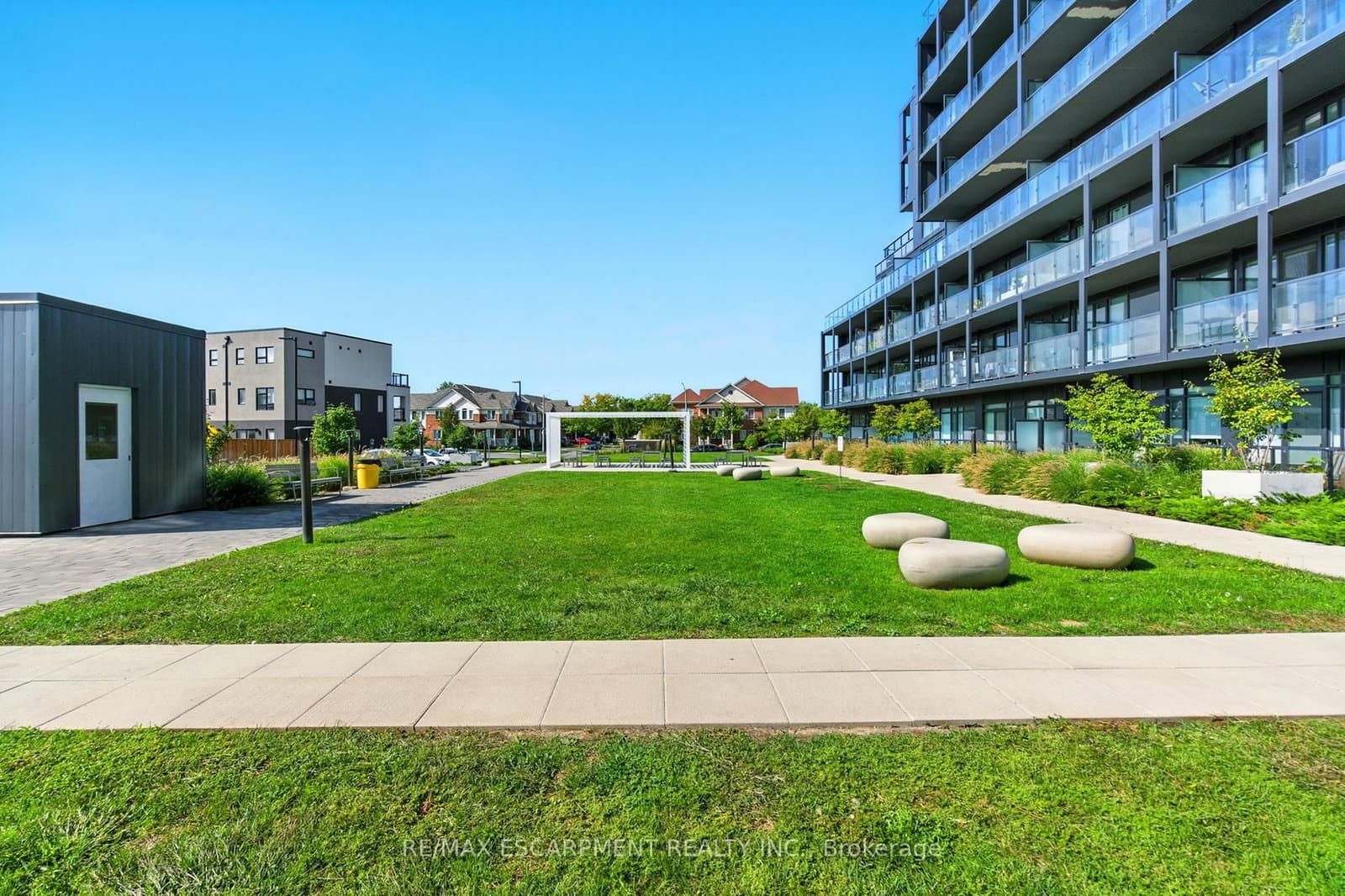 3210 Dakota Common, Unit A814 thumbnail 3