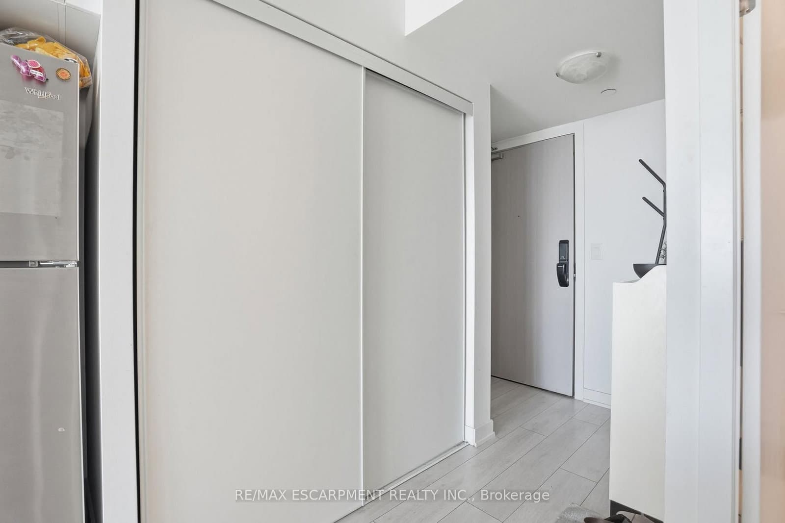 3210 Dakota Common, Unit A814 thumbnail 5