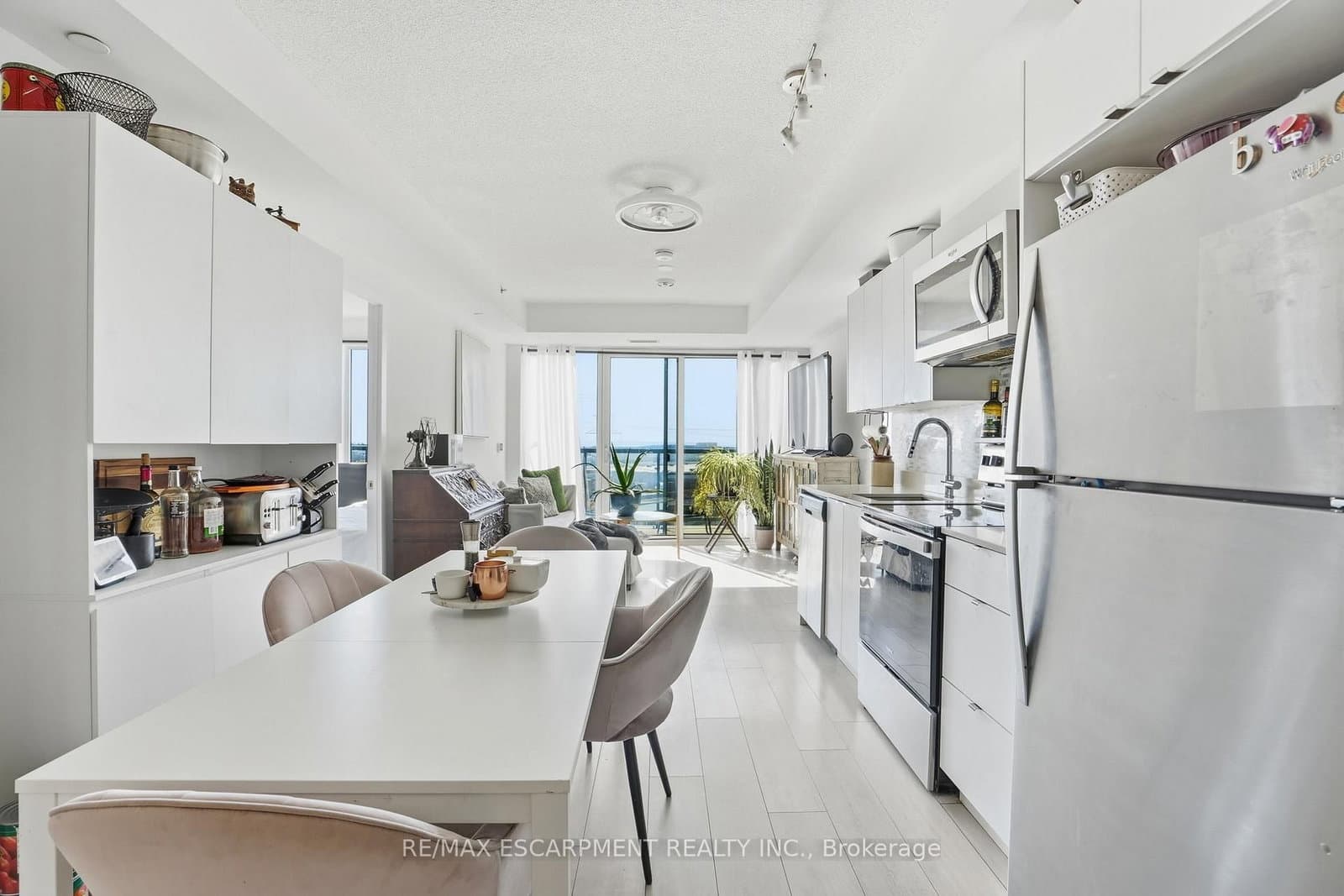 3210 Dakota Common, Unit A814 thumbnail 7