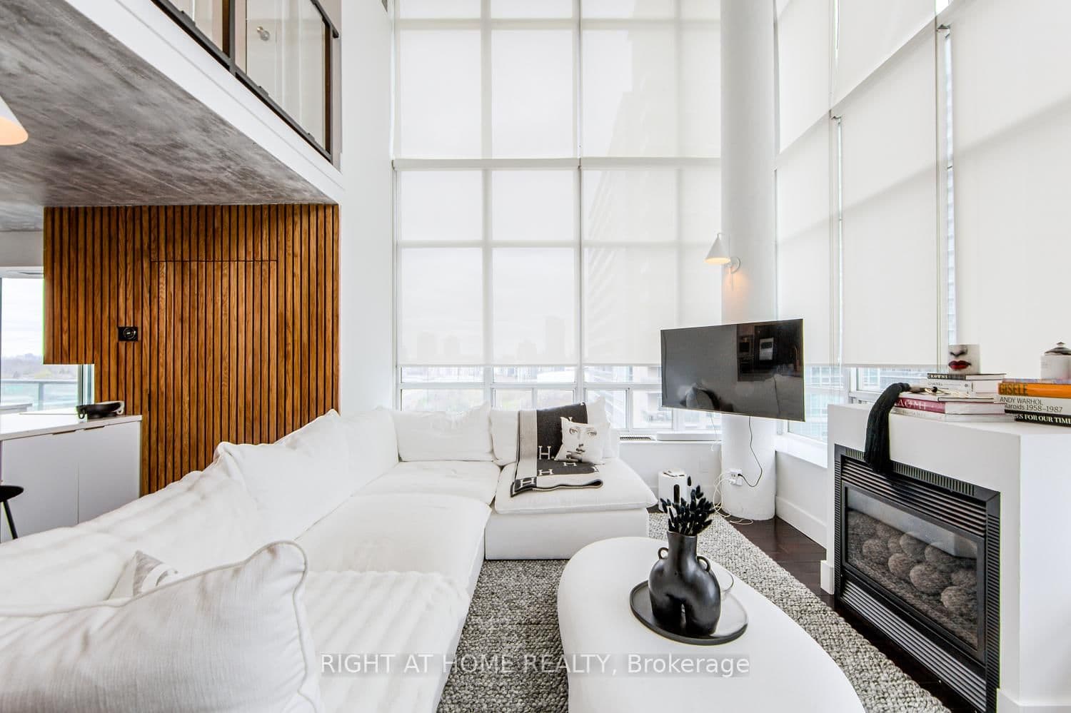 250 Manitoba Street SE, Unit 728 thumbnail 16