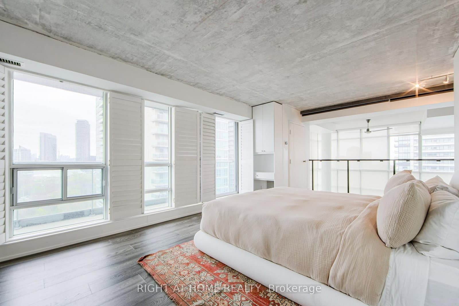250 Manitoba Street SE, Unit 728 thumbnail 8