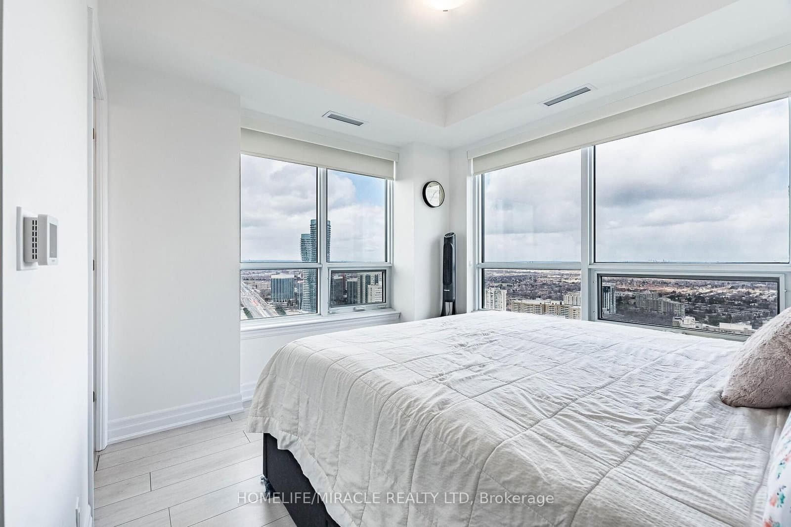 30 Elm Drive, Unit 3802 thumbnail 24