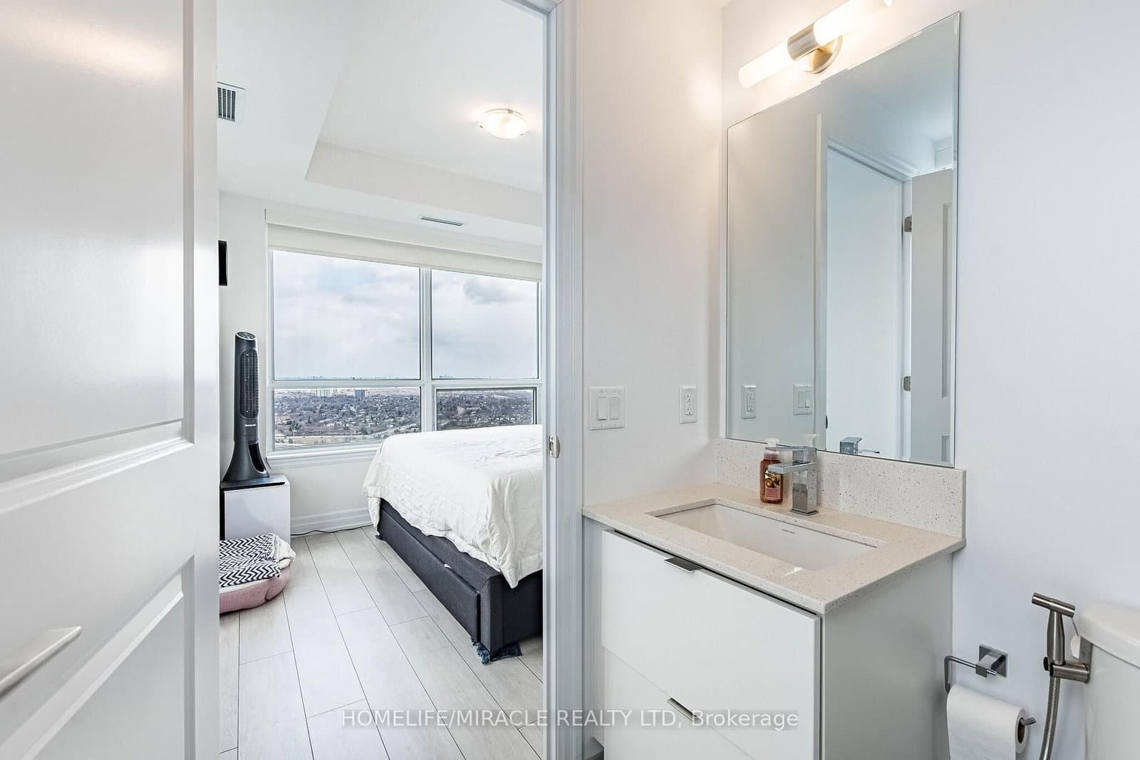 30 Elm Drive, Unit 3802 thumbnail 27
