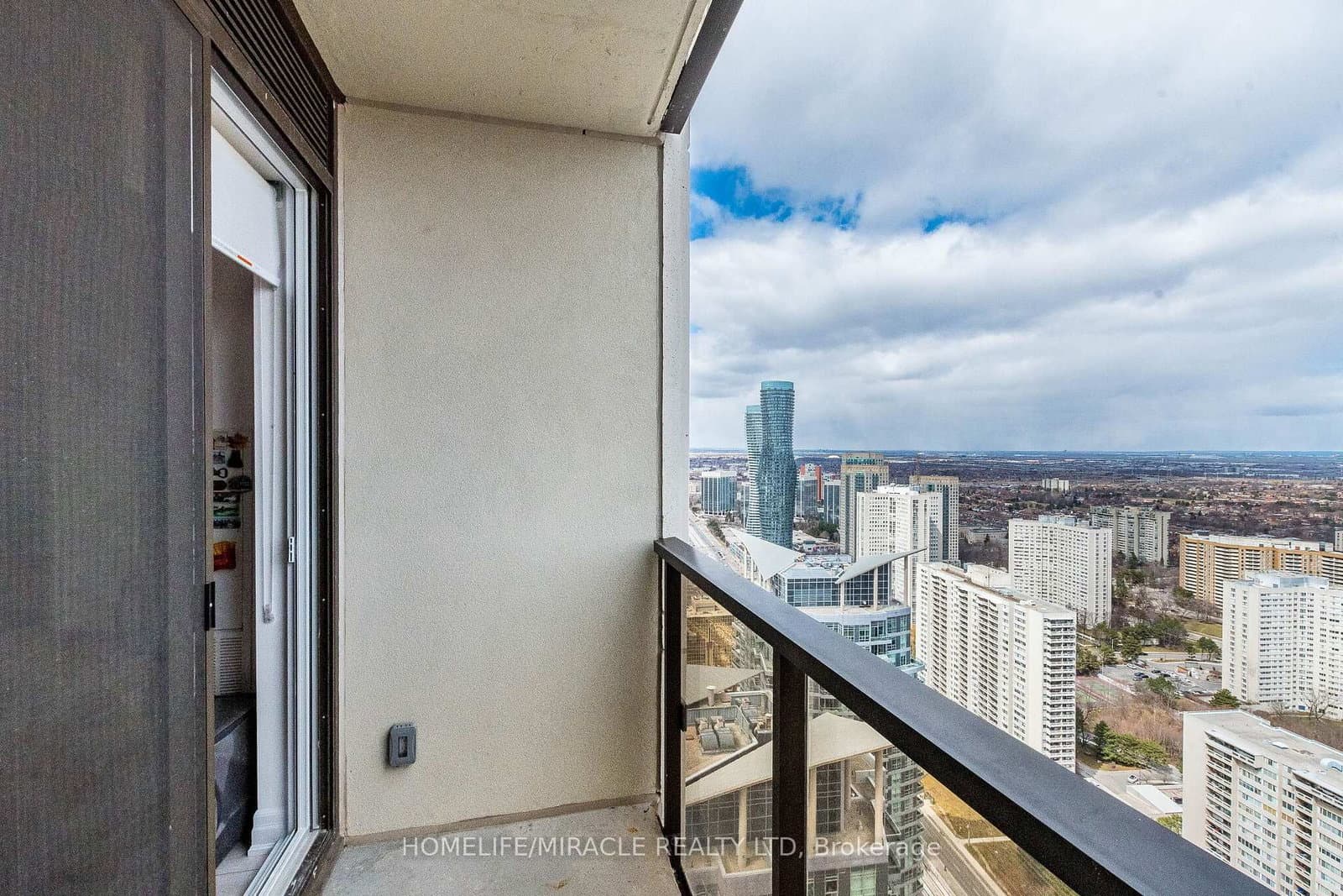30 Elm Drive, Unit 3802 thumbnail 38