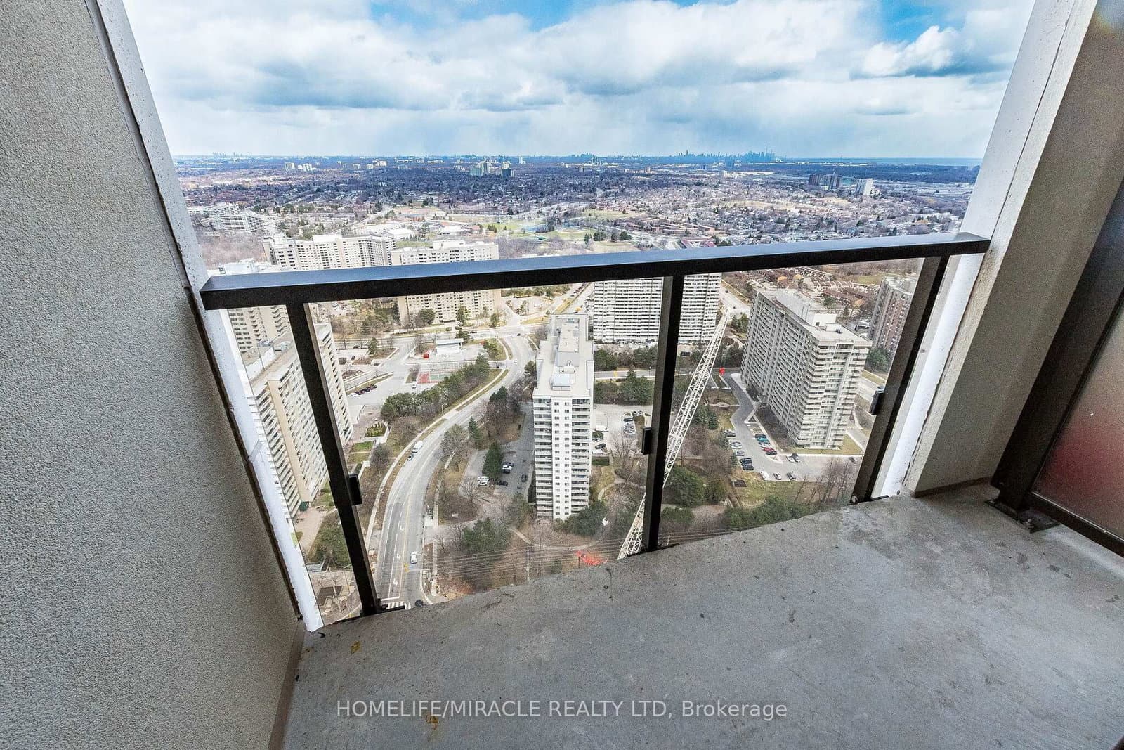 30 Elm Drive, Unit 3802 thumbnail 39