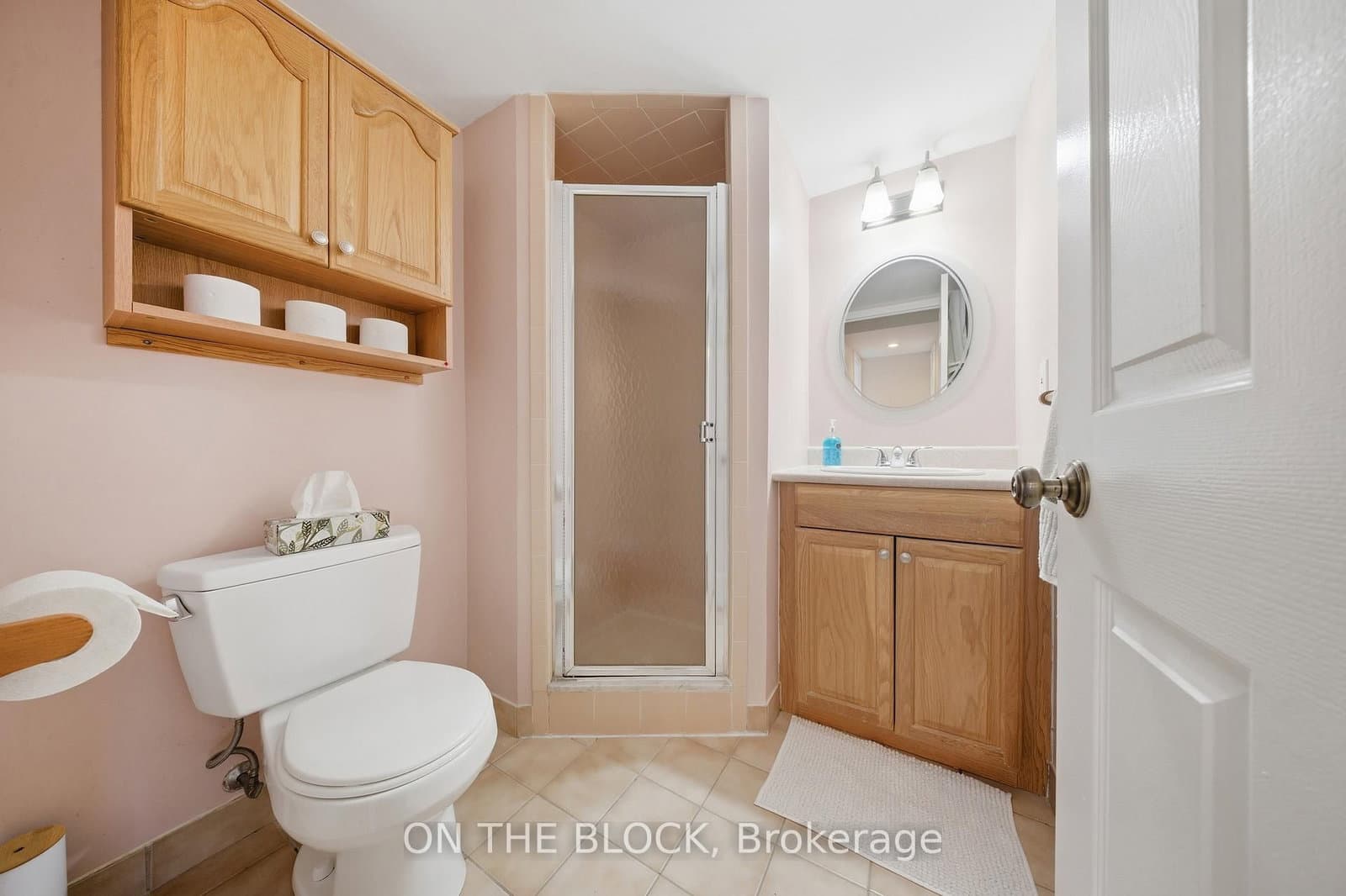 880 Dundas Street W, Unit 203 thumbnail 20